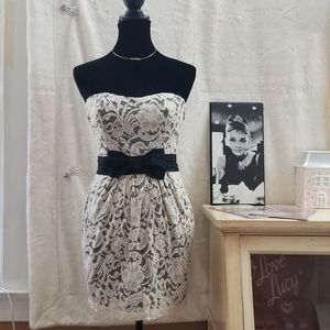 Strapless lace dress